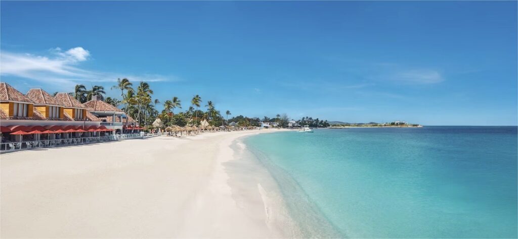 Sandals Grande Antigua with its beautiful beach
