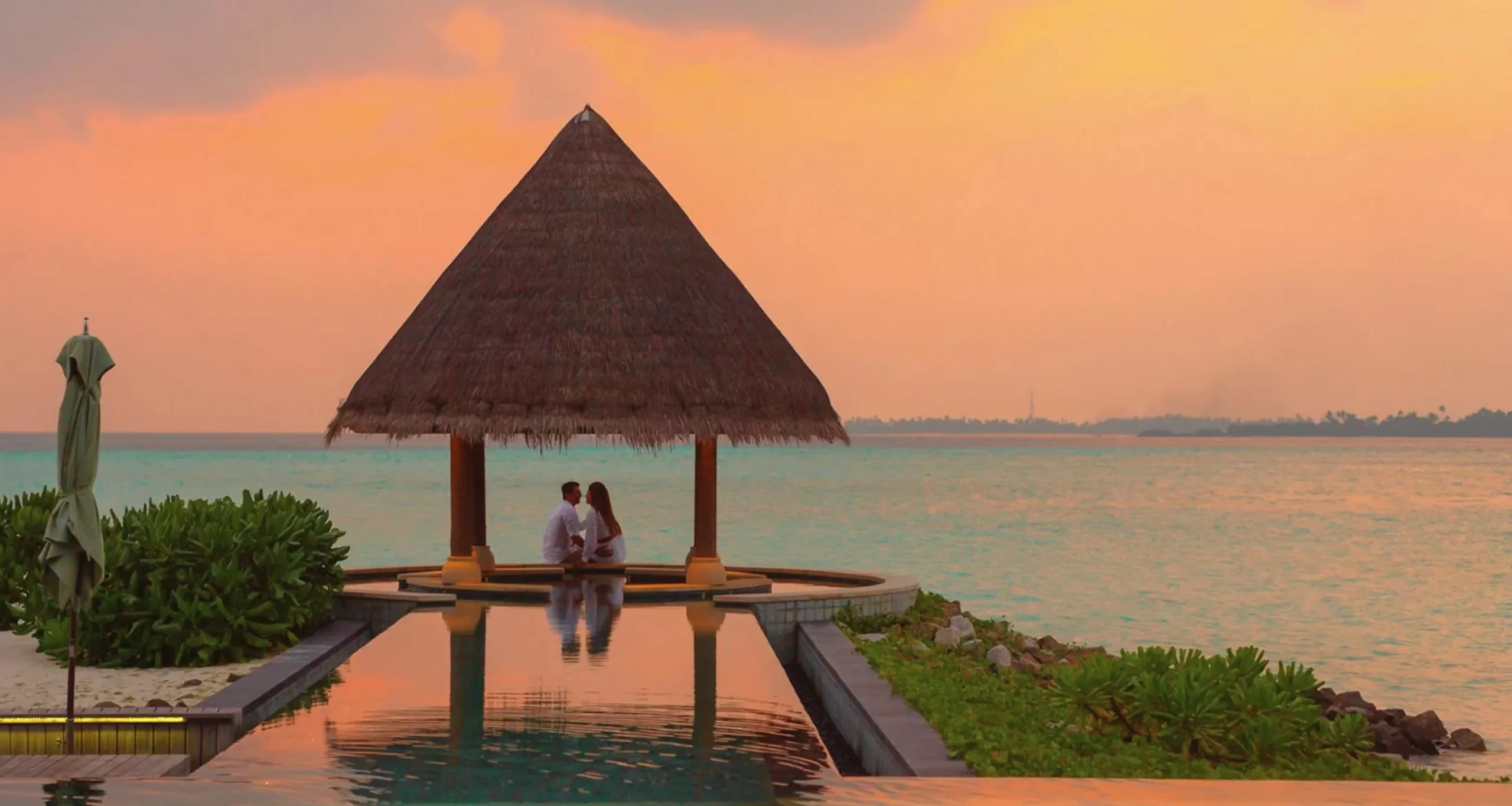 Enjoy your Luxury Honeymoon on a budget!