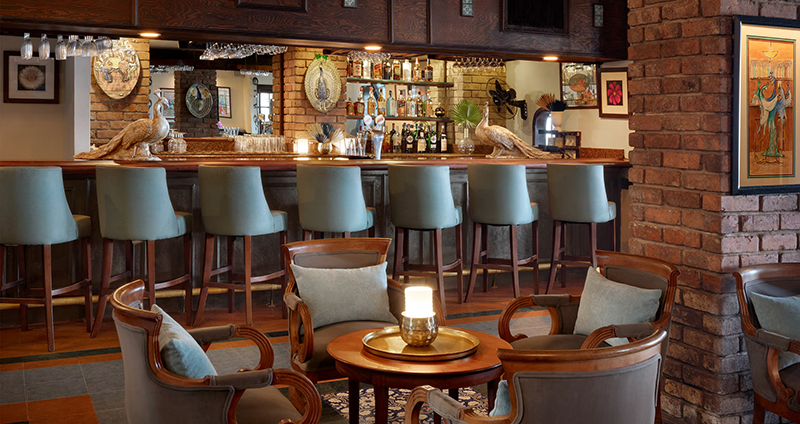 Wobbly Peacock Sandals Royal Plantation